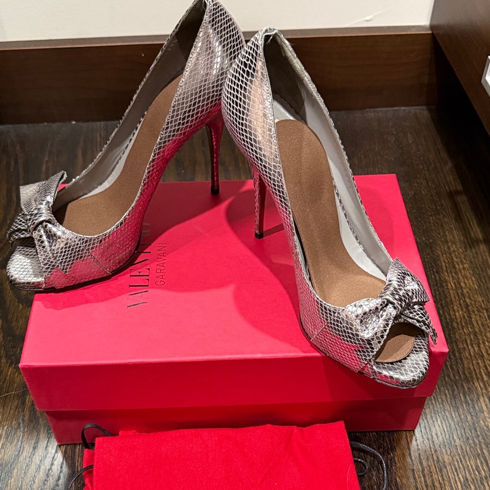 Valentino Silver Snakeskin Bow Heels